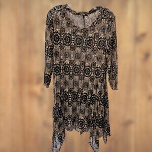 NWOT Dalin Black/Tan Flowered Lacey Asymmetrical Tunic - XL